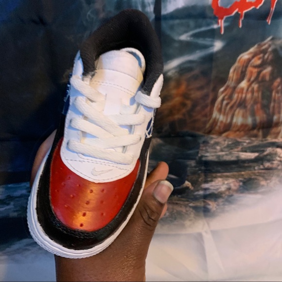 Nike Air Force One Custom Shoe DIY - Picture 5 of 7